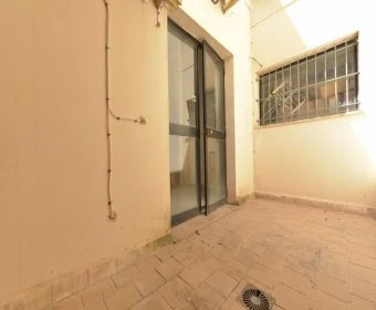 Sale Commercial premises Cala Mandia