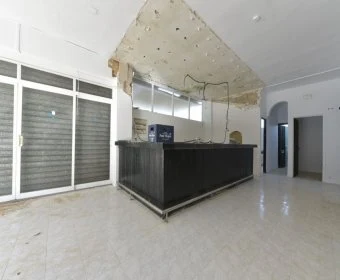 Sale Commercial premises Cala Mandia
