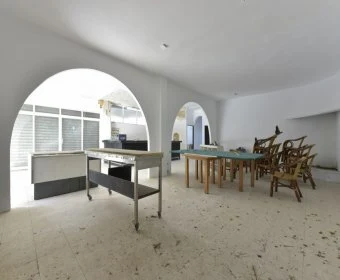 Sale Commercial premises Cala Mandia