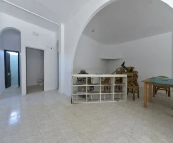 Sale Commercial premises Cala Mandia